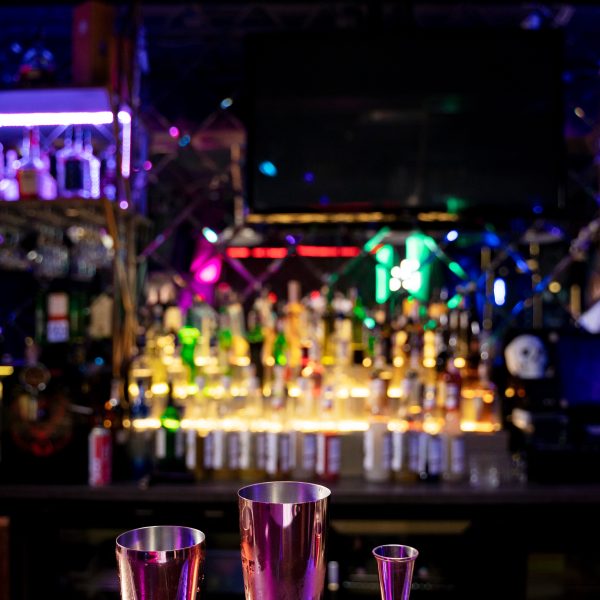 nightlife-party-with-drinks-bar (1)